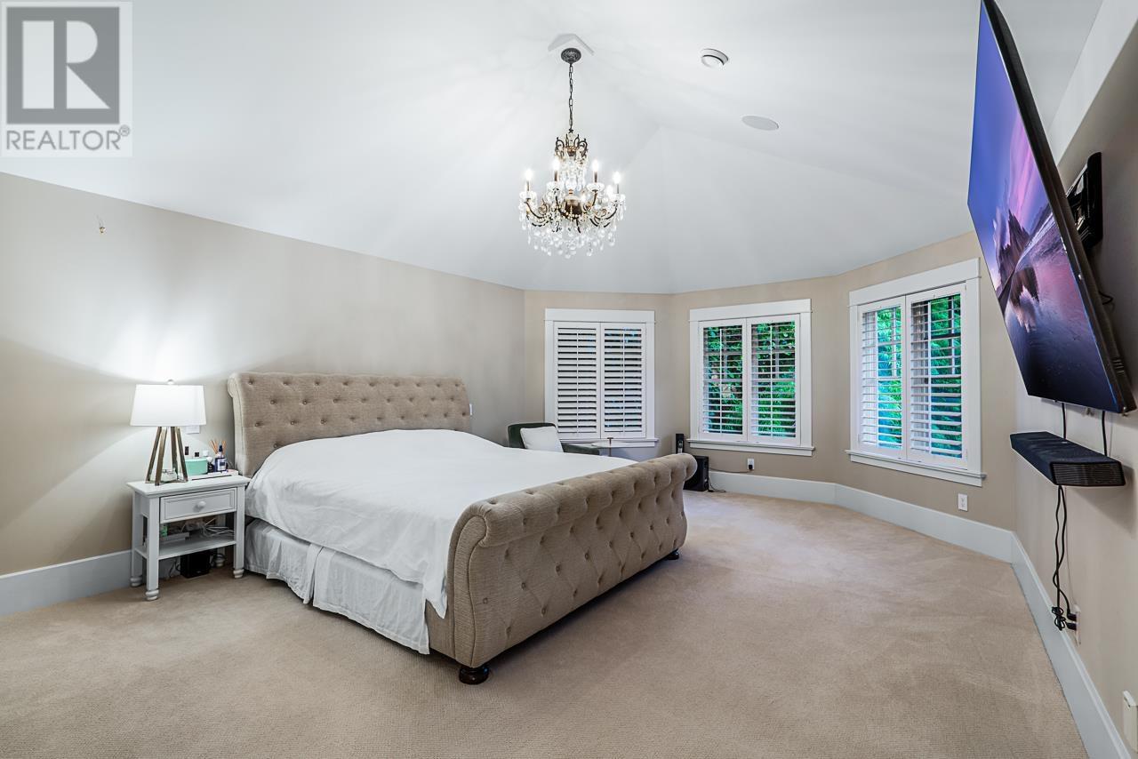 2956 PALMERSTON AVENUE, West Vancouver
