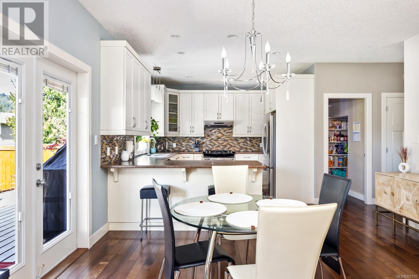  3638 Soren Place, Cobble Hill