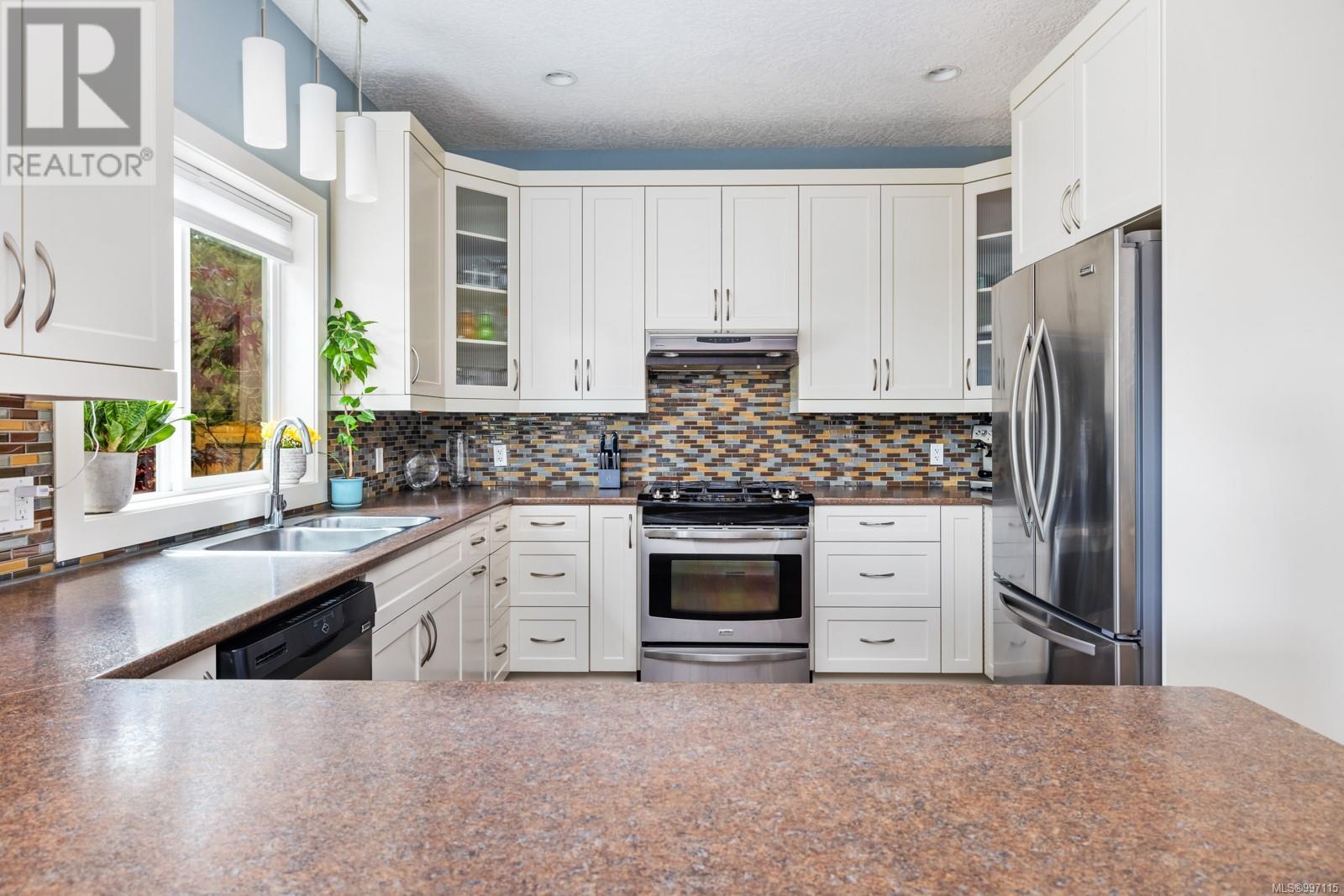  3638 Soren Place, Cobble Hill