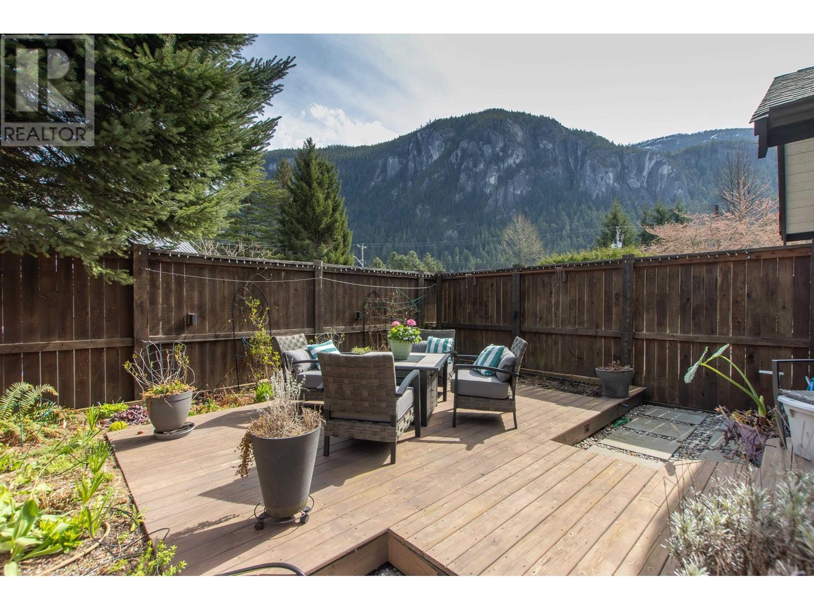 6 38247 WESTWAY AVENUE, Squamish