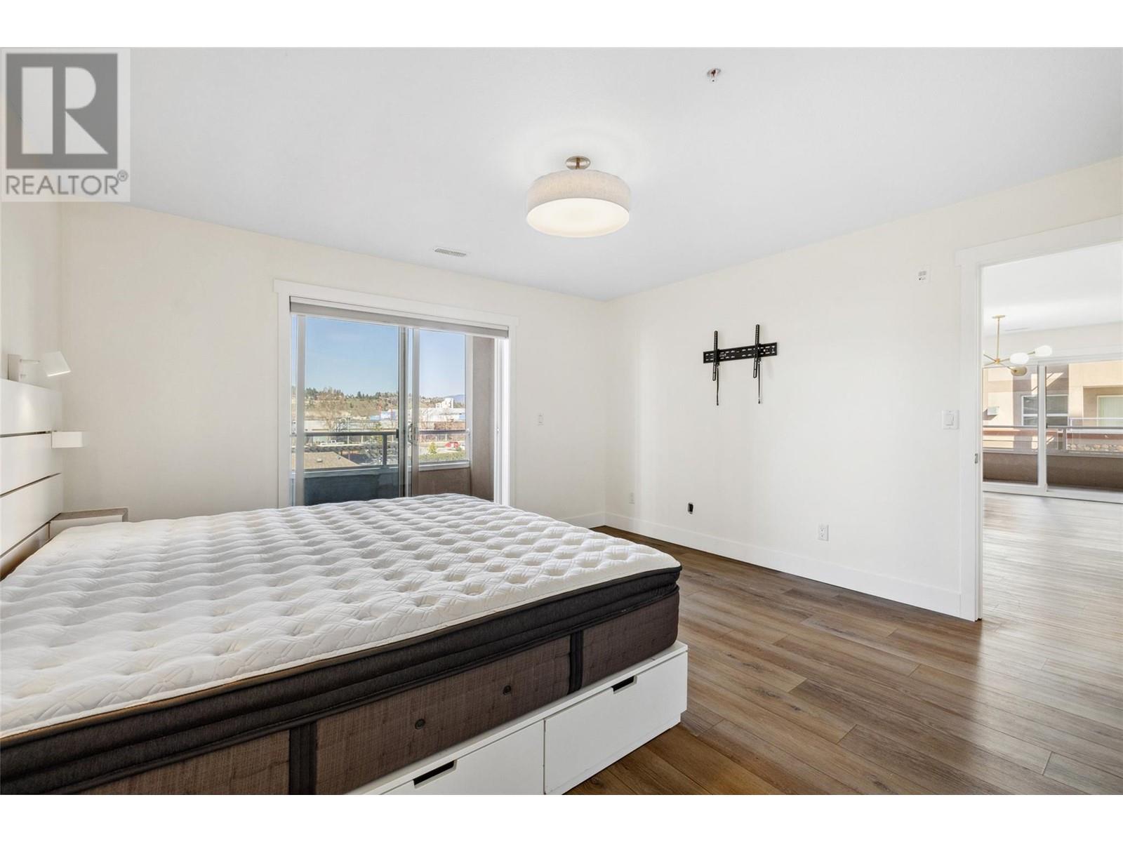 307 1967 Underhill Street, Kelowna