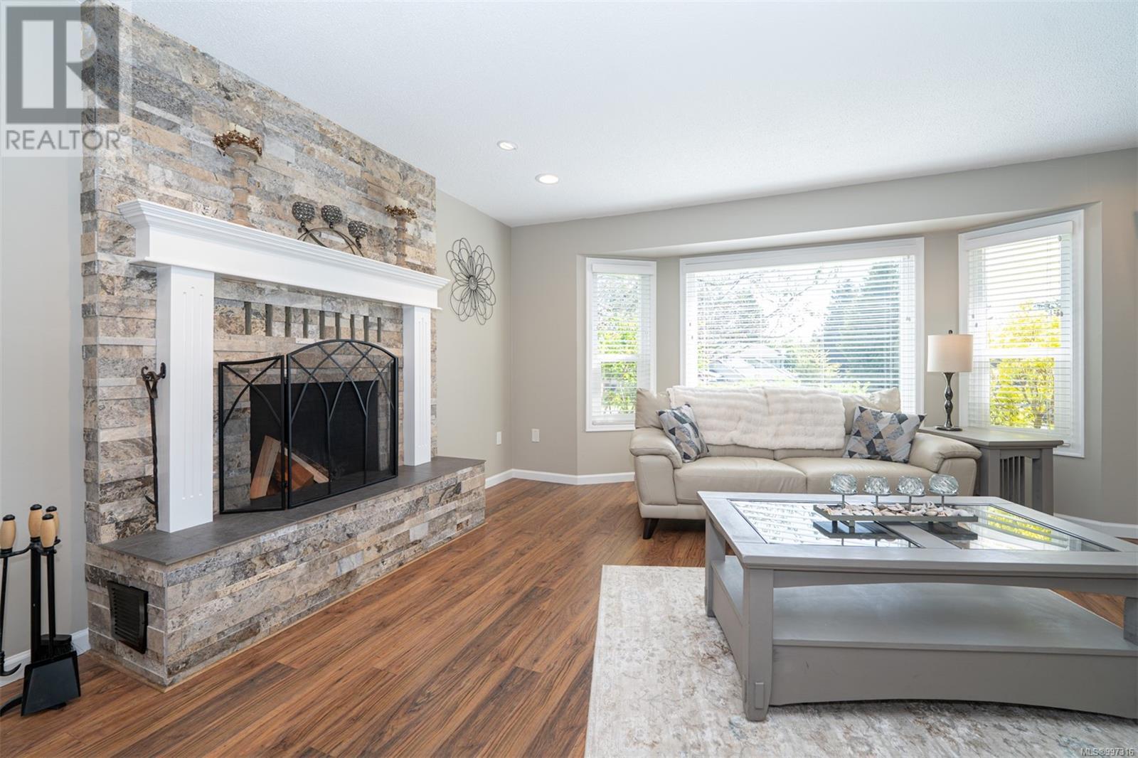  1126 Damelart Way, Central Saanich