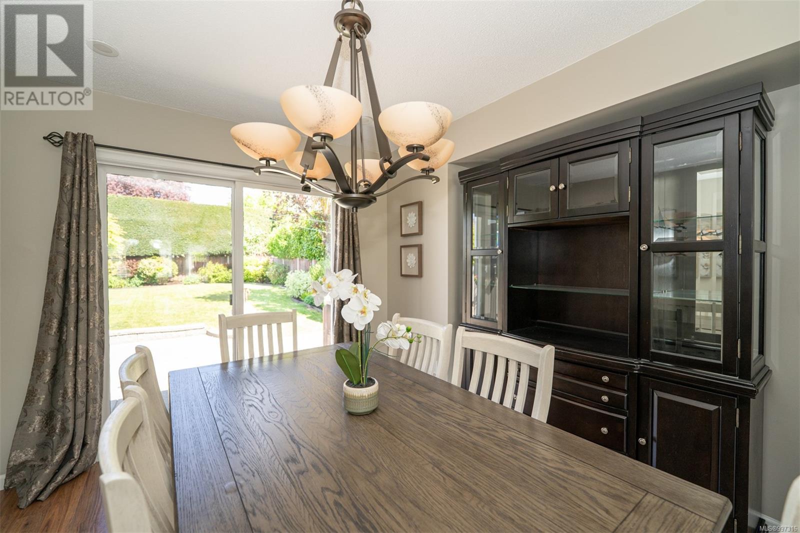  1126 Damelart Way, Central Saanich