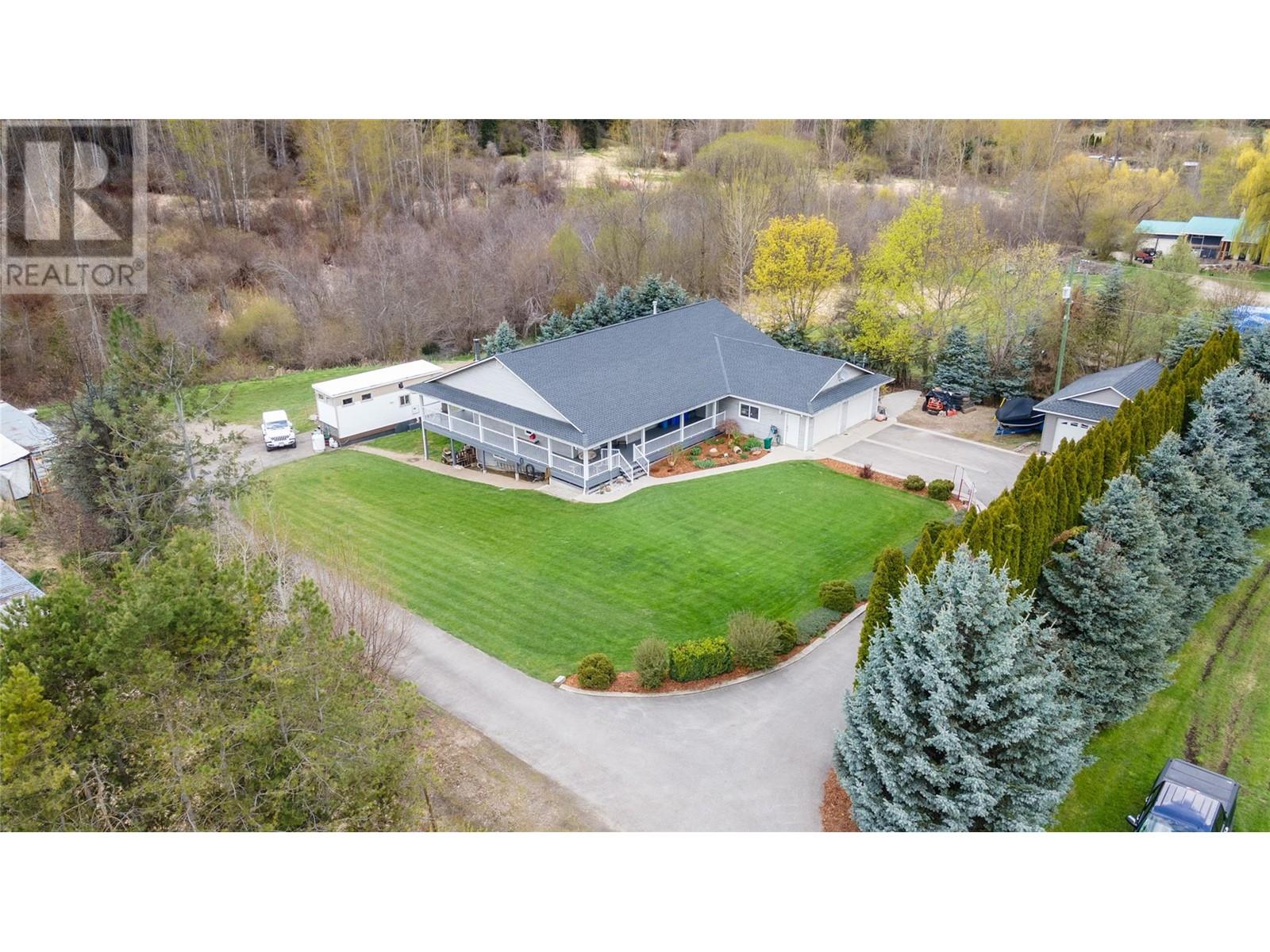  2201 50th Street, Salmon Arm