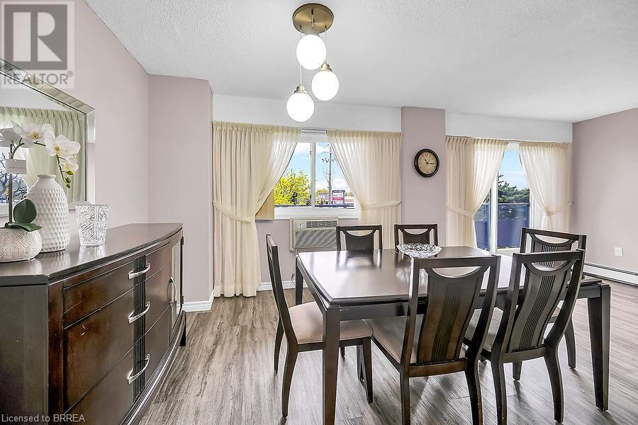 Photo 3 of 640 West Street Unit 300, Brantford ON