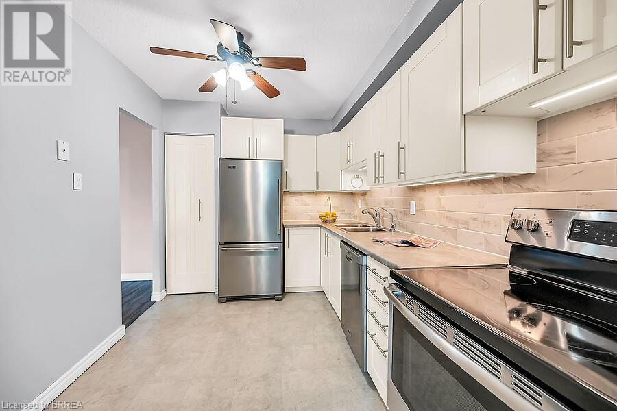 Photo 33 of 640 West Street Unit 300, Brantford ON