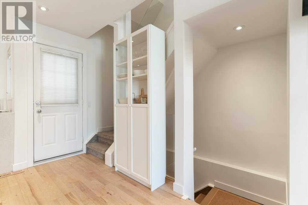 Single Family House for Sale in   Avenue SW Bankview Calgary 