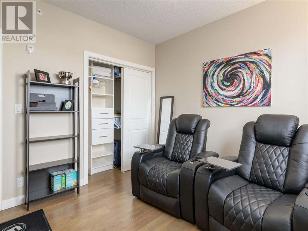 Single Family House for Sale in    Avenue NW Hillhurst Calgary 