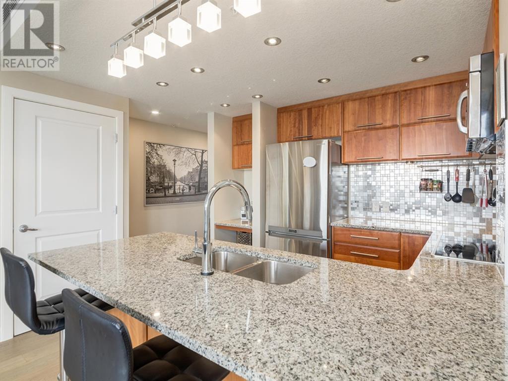 Single Family House for Sale in    Avenue NW Hillhurst Calgary 