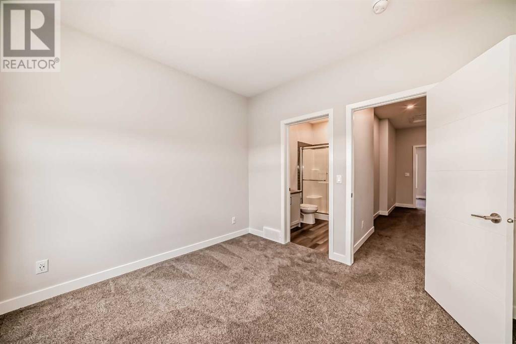 Single Family House for Sale in  Les Jardins Park SE Douglasdale/Glen Calgary 