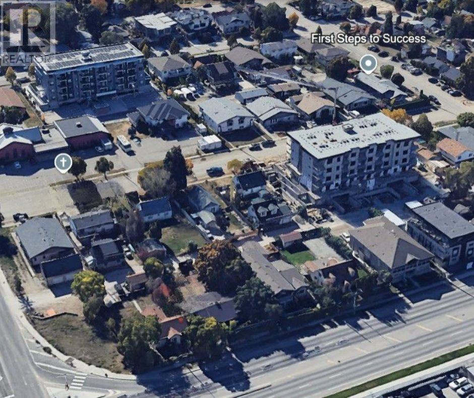  Clement Avenue, Kelowna