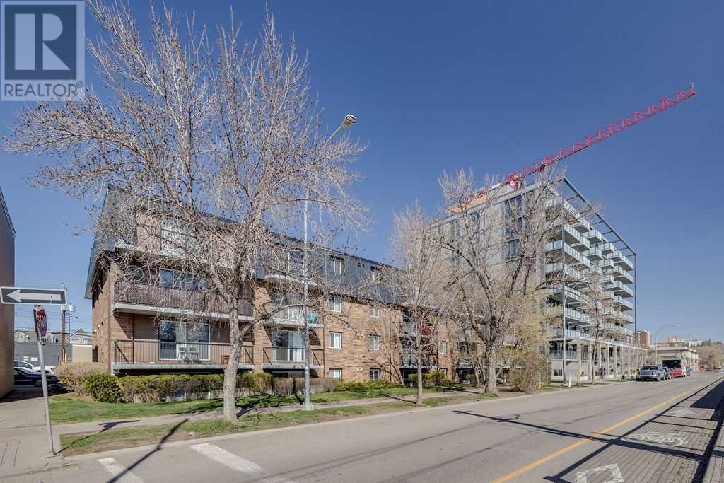 Single Family House for Sale in   A Street NW Sunnyside Calgary 