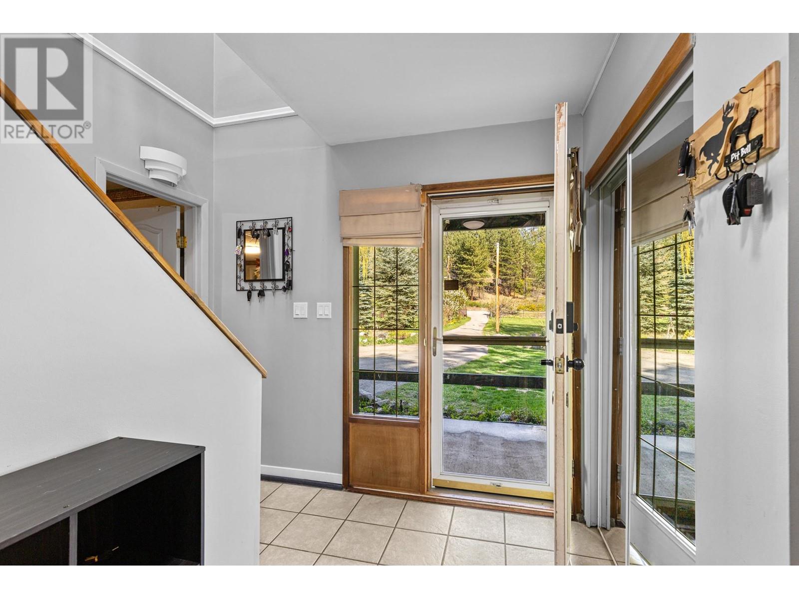  28000 GARNET VALLEY Road, Summerland