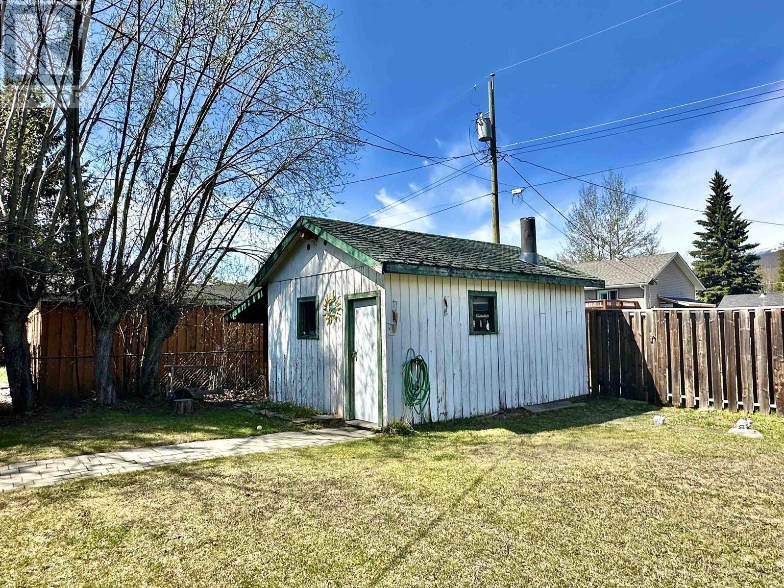 1260 3RD AVENUE, Valemount