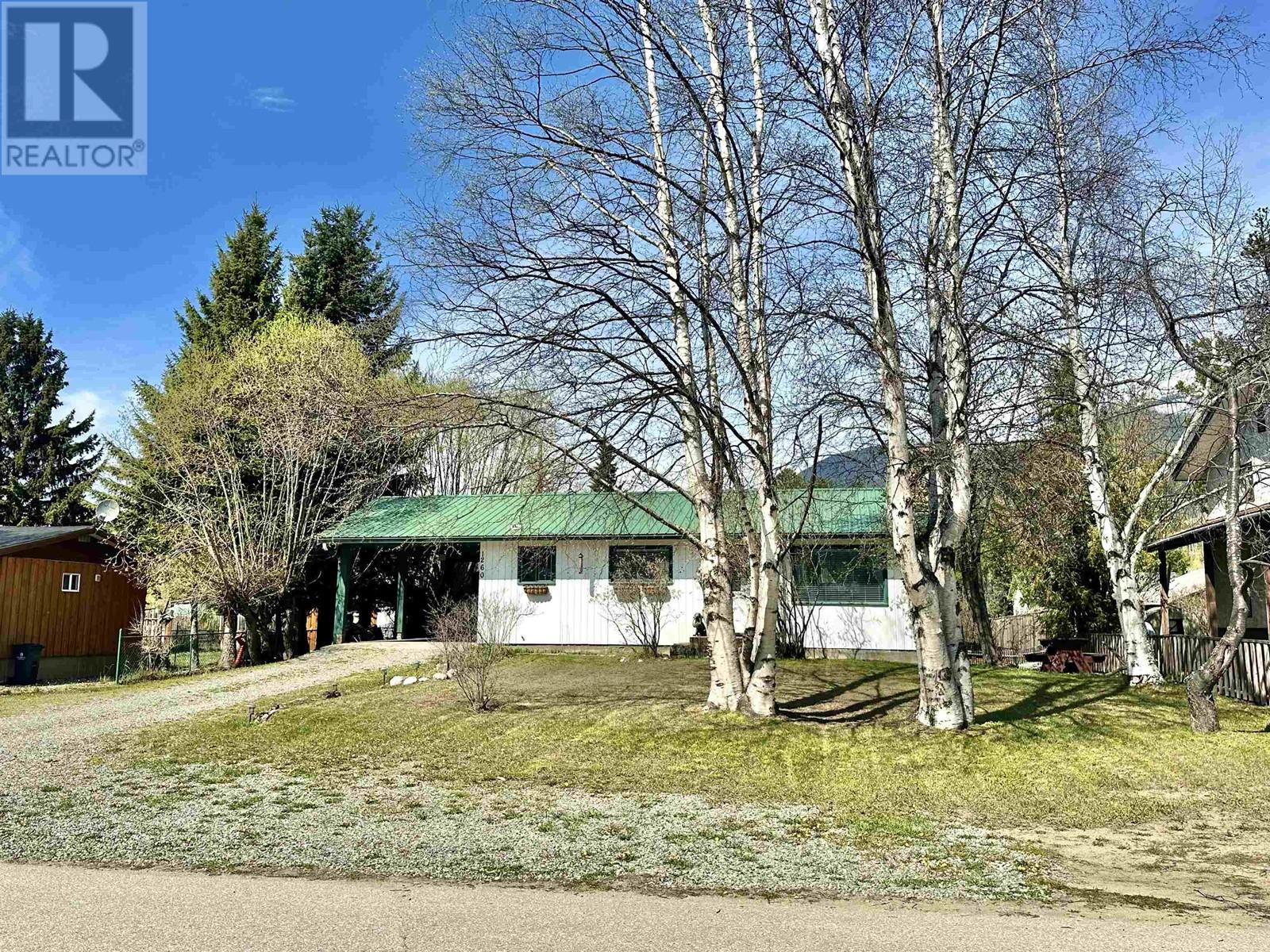 1260 3RD AVENUE, Valemount