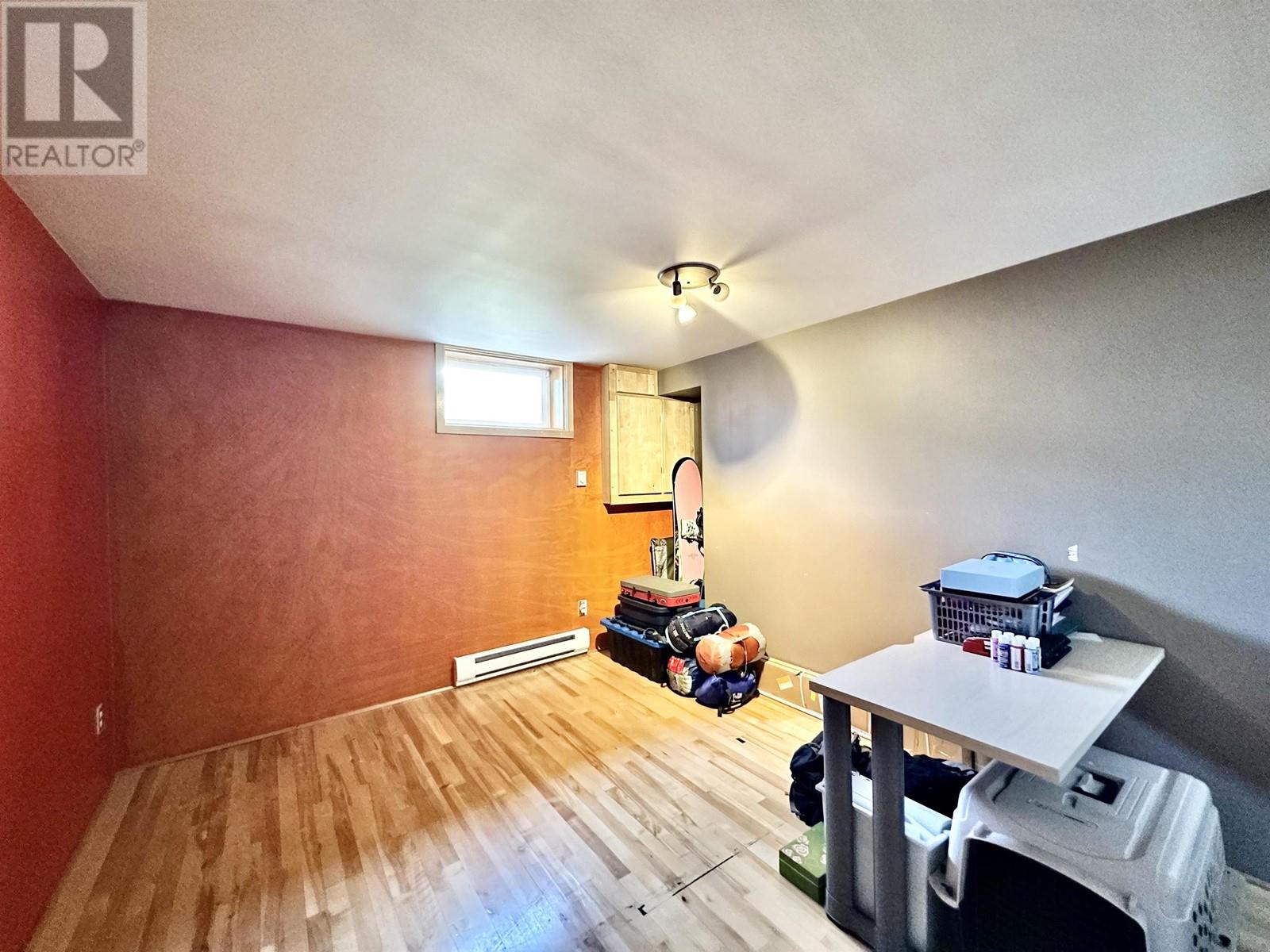 1260 3RD AVENUE, Valemount