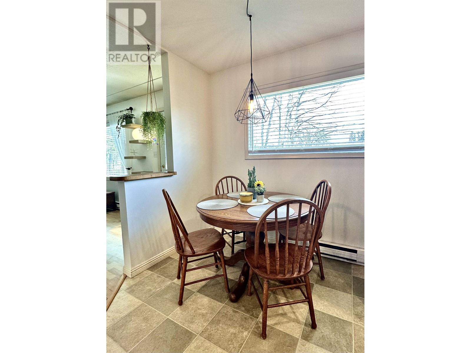 1260 3RD AVENUE, Valemount