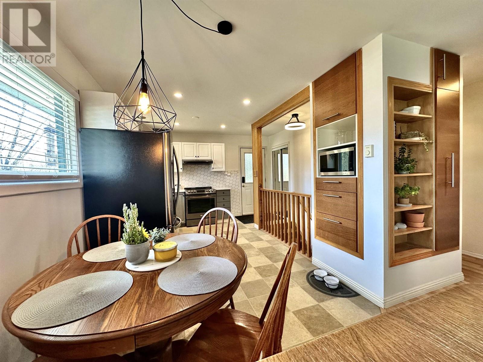 1260 3RD AVENUE, Valemount