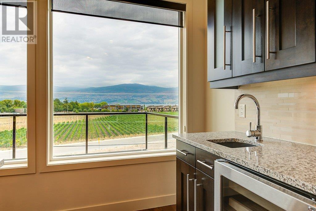 3613 Empire Place, West Kelowna