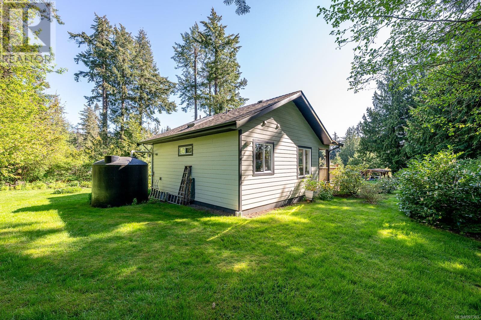 1495 Baikie Rd, Denman Island