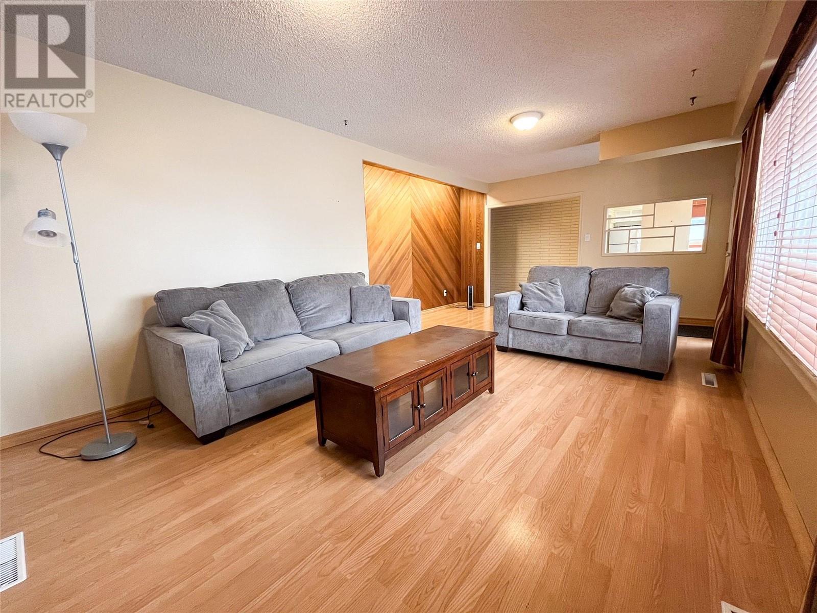 9204 9 Street, Dawson Creek