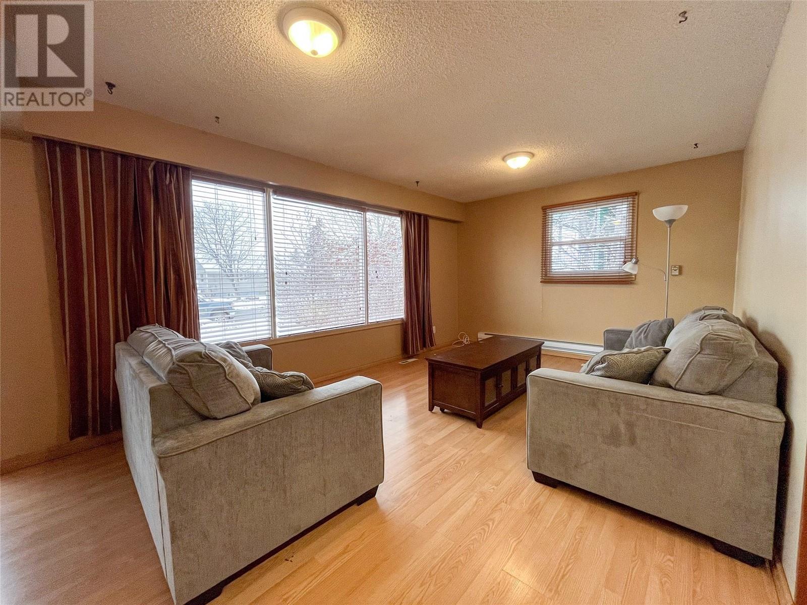 9204 9 Street, Dawson Creek