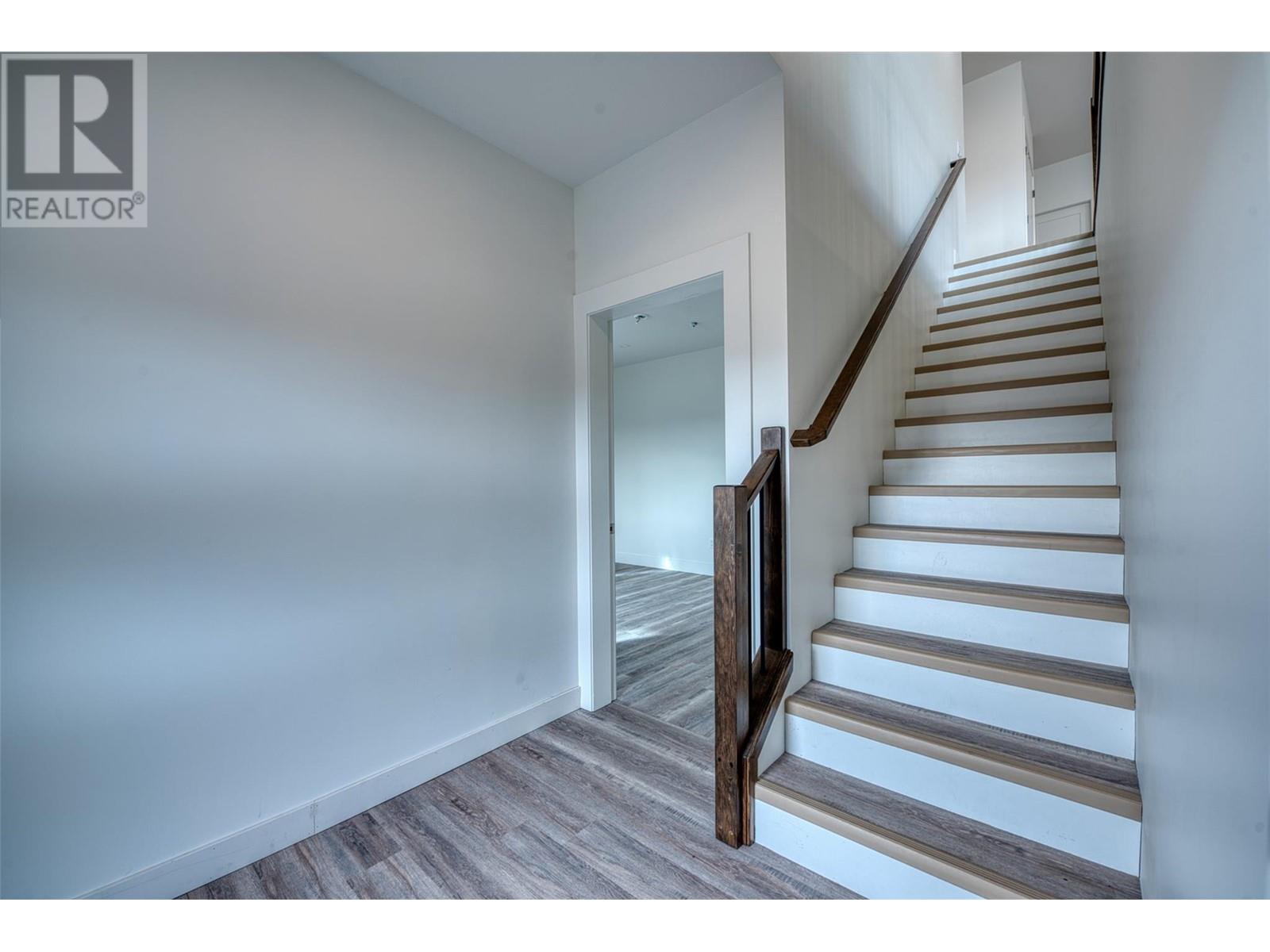 1768 Gallon Avenue, Lumby