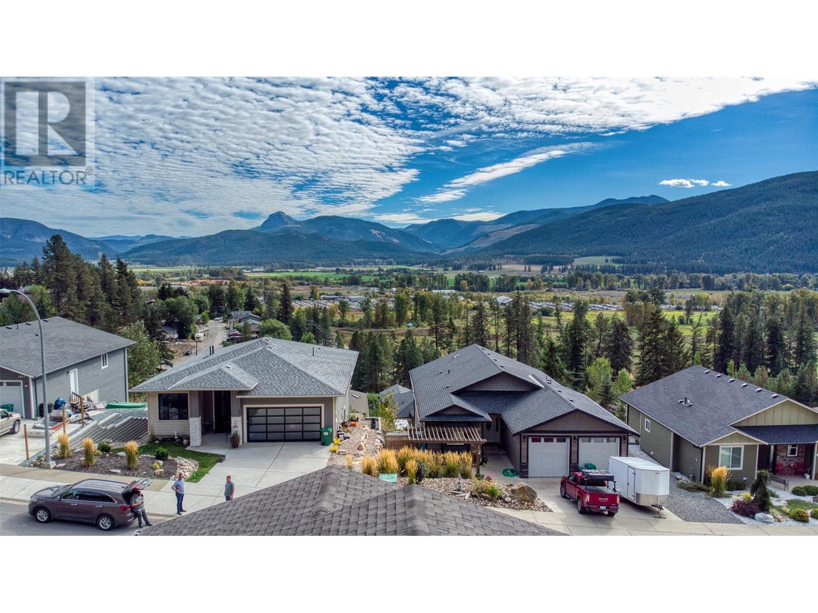 1768 Gallon Avenue, Lumby