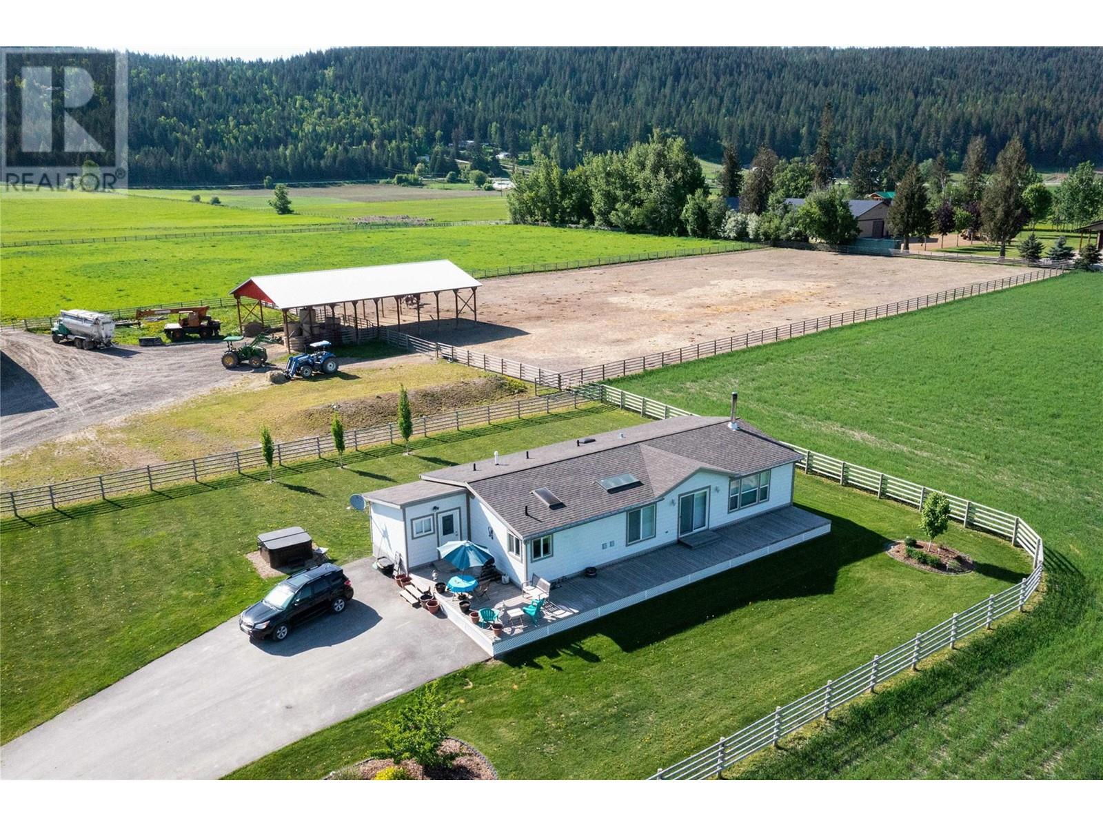 Photo 17 of 72 Tomkinson Road, Grindrod BC