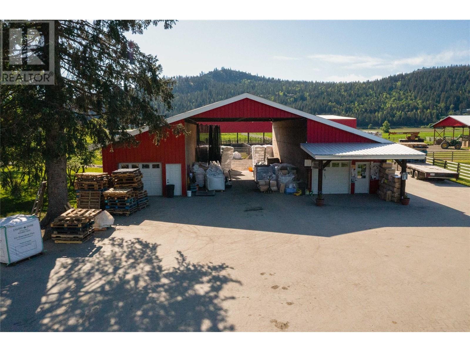 Photo 19 of 72 Tomkinson Road, Grindrod BC