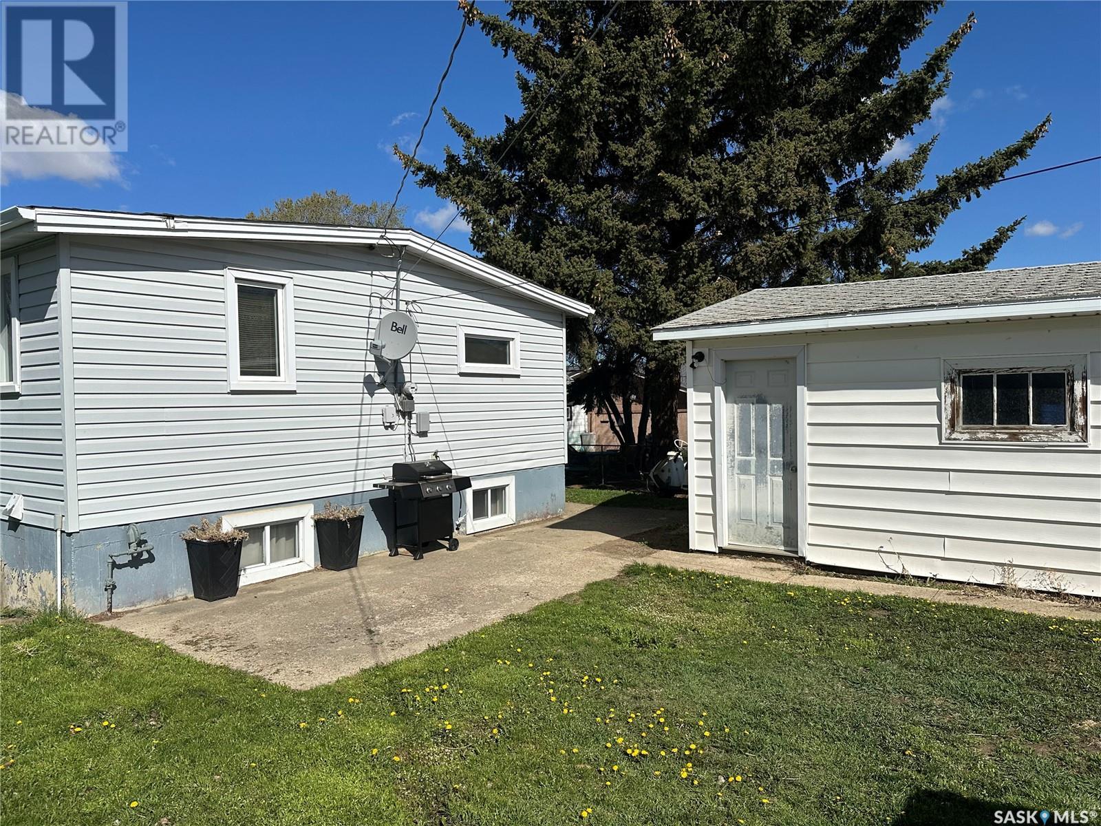 Photo 20 of 4567 Price Avenue, Gull Lake SK