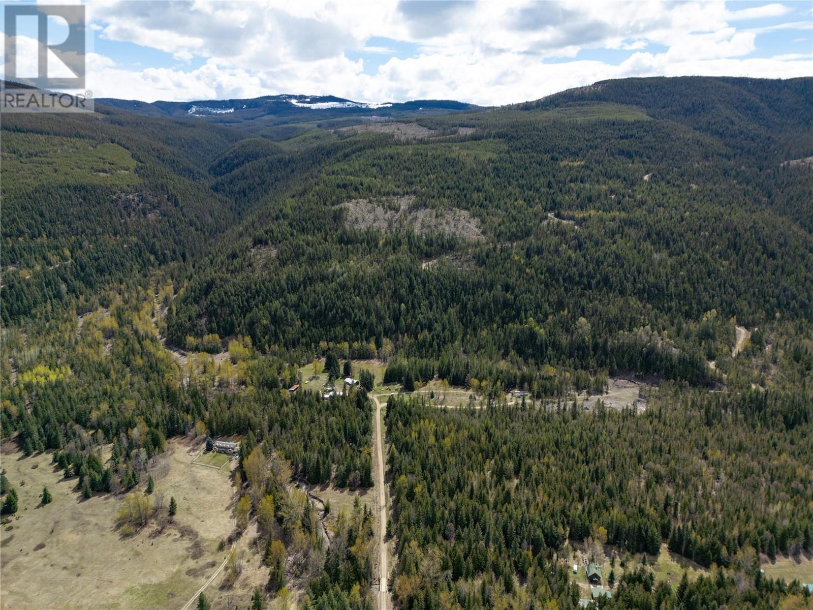 1538 Creighton Valley Road, Lumby
