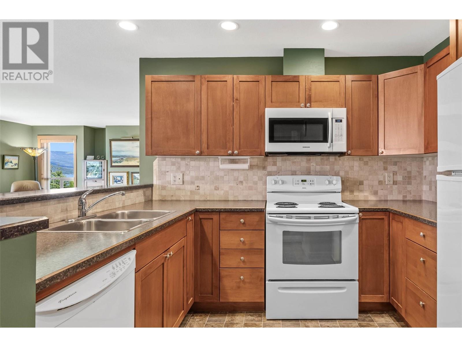 1170 Montgomery Place, Chase