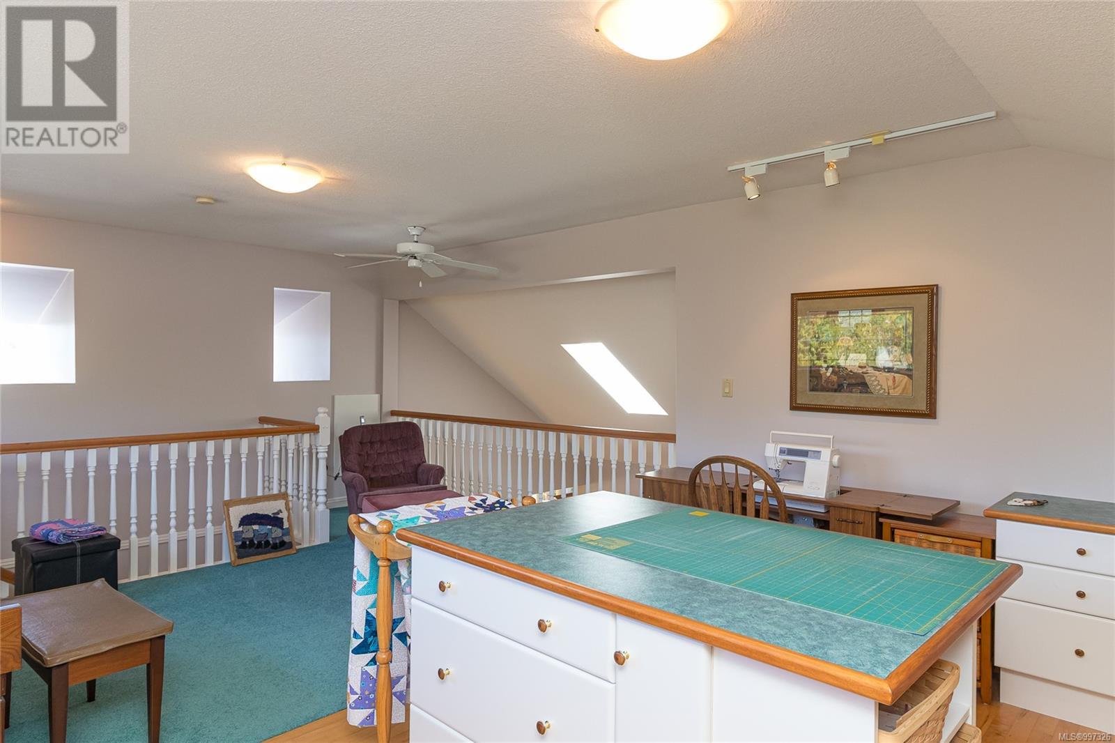 11059 Finch Pl, Ladysmith