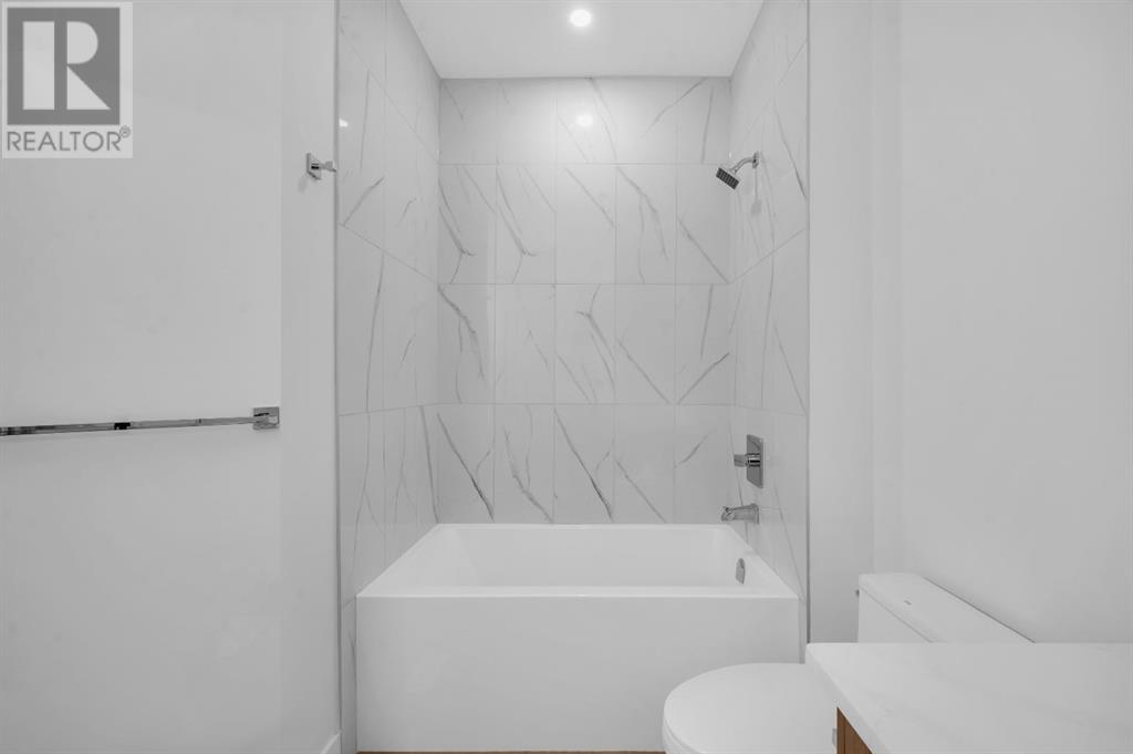 Single Family House for Sale in    Avenue NE Renfrew Calgary 