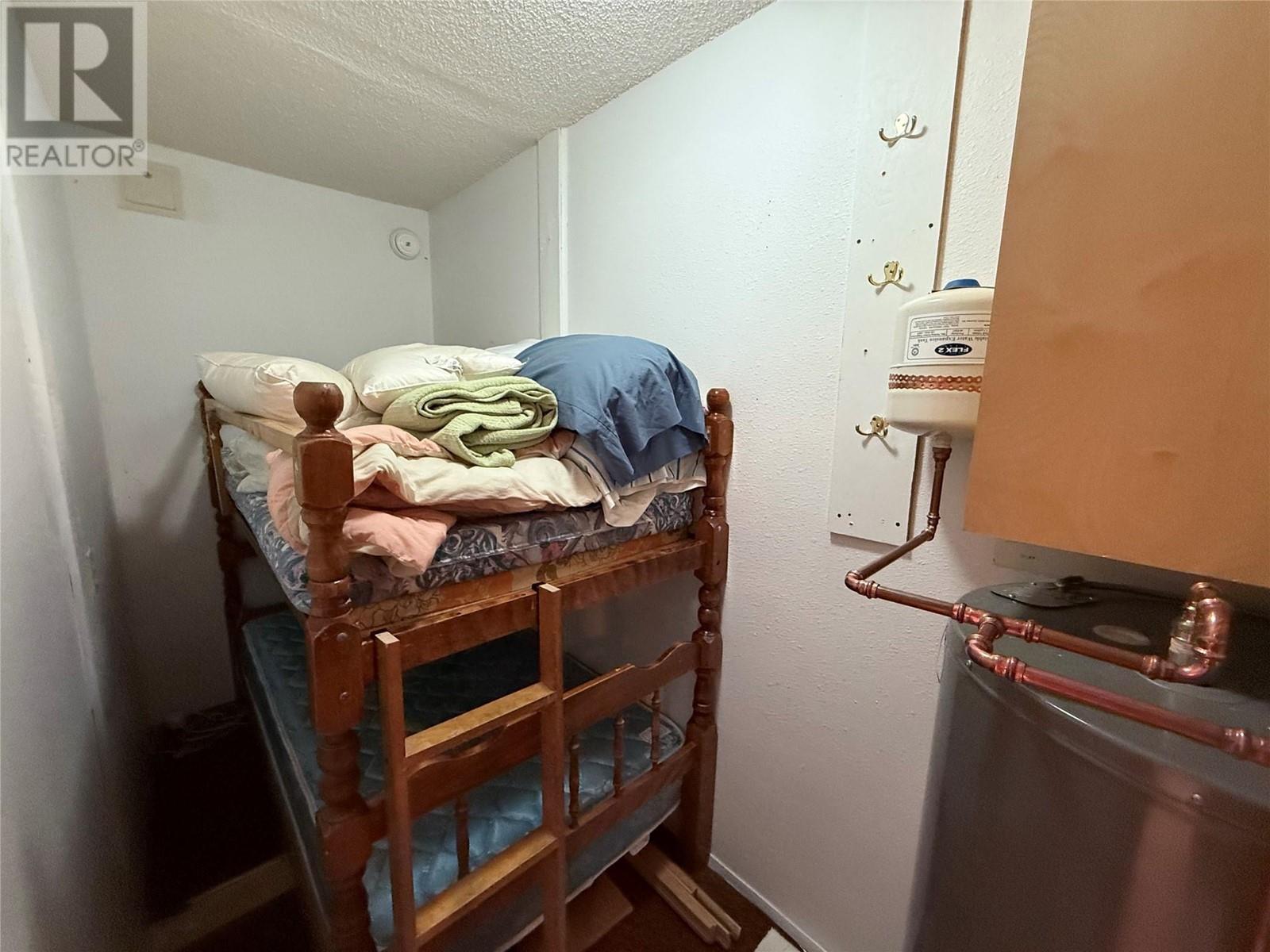 330 Strayhorse Road Unit# 205, Apex Mountain