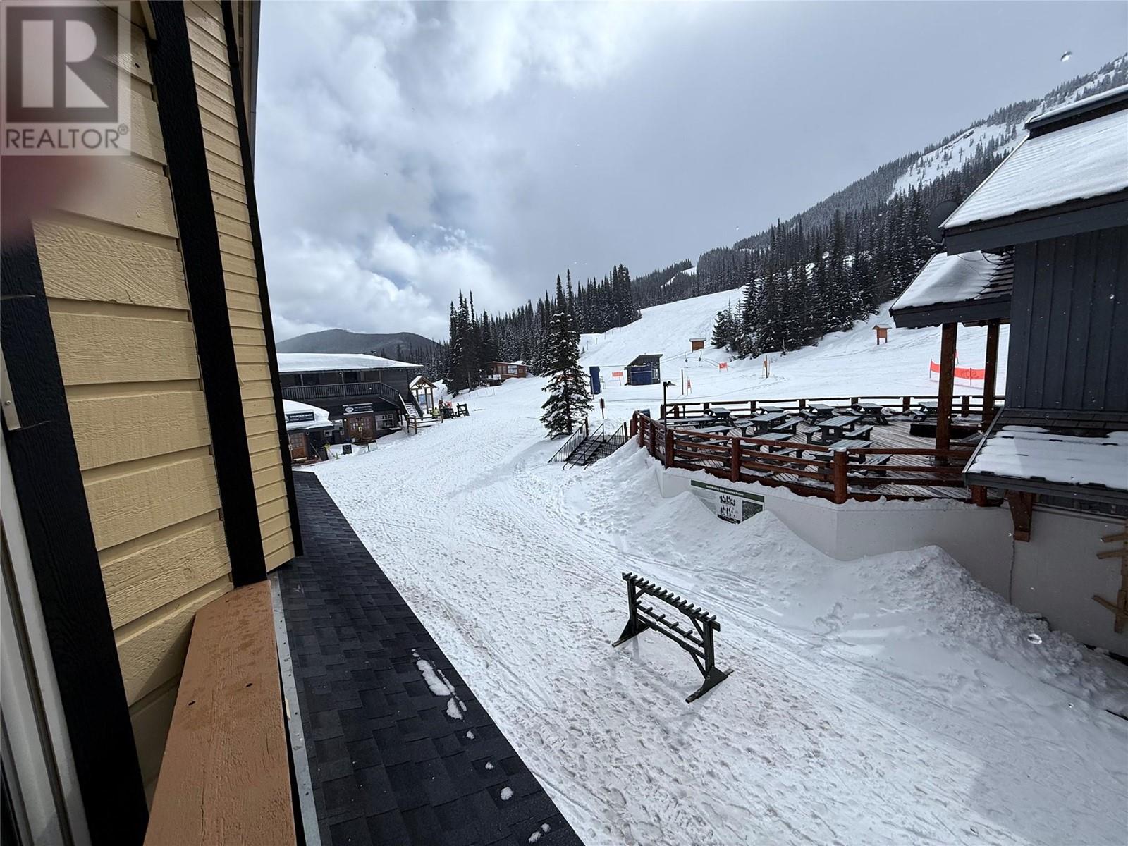 330 Strayhorse Road Unit# 205, Apex Mountain