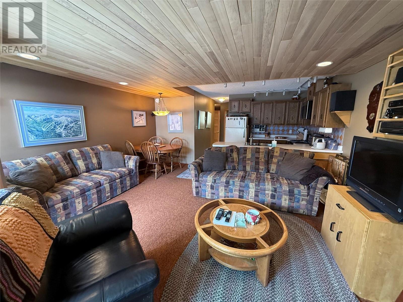 330 Strayhorse Road Unit# 205, Apex Mountain