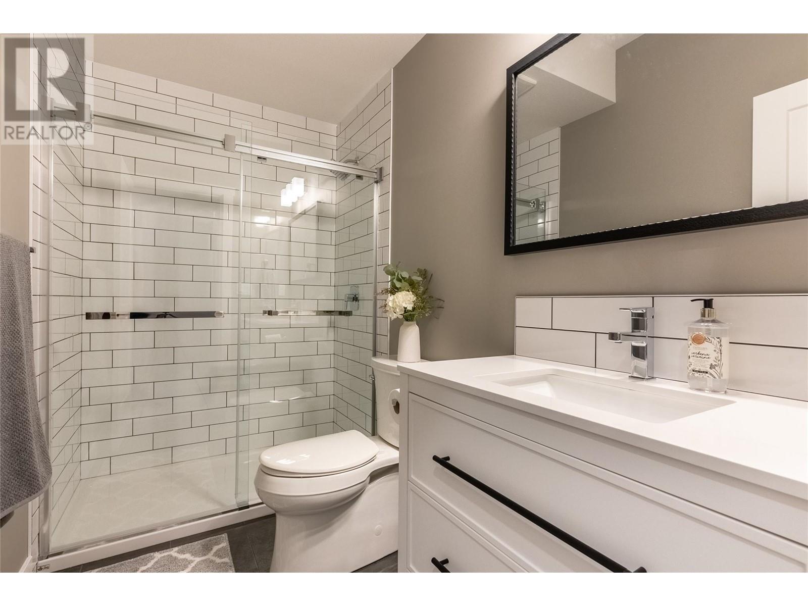 44 2592 Alpen Paradies Road, Blind Bay