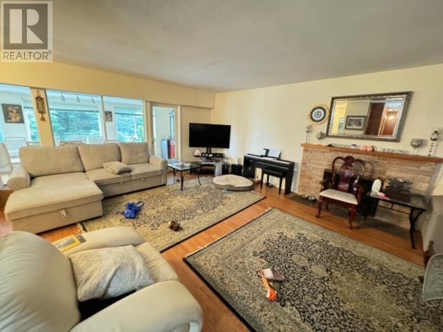 1490 MATHERS AVENUE, West Vancouver