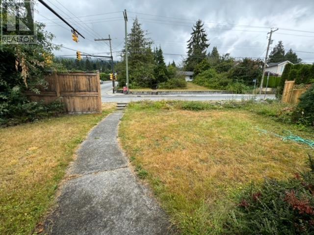 1490 MATHERS AVENUE, West Vancouver