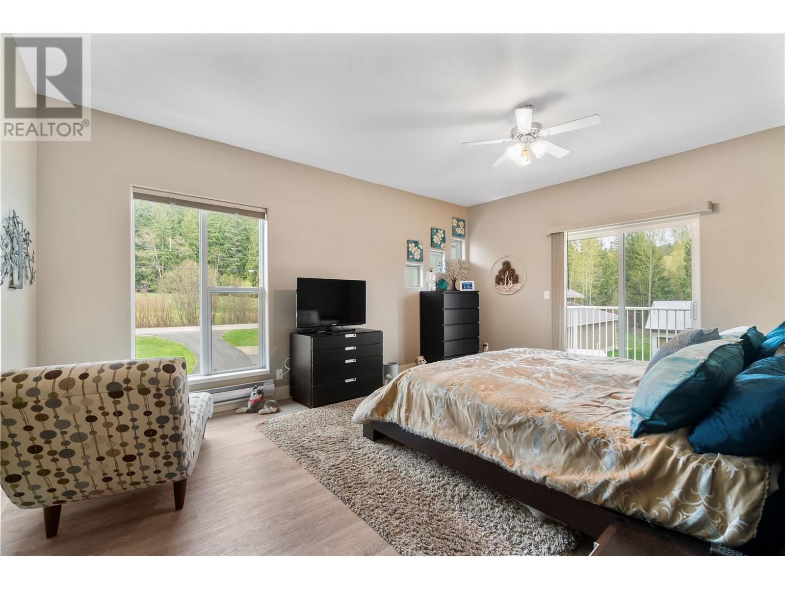  1851 70 Street Southeast, Salmon Arm