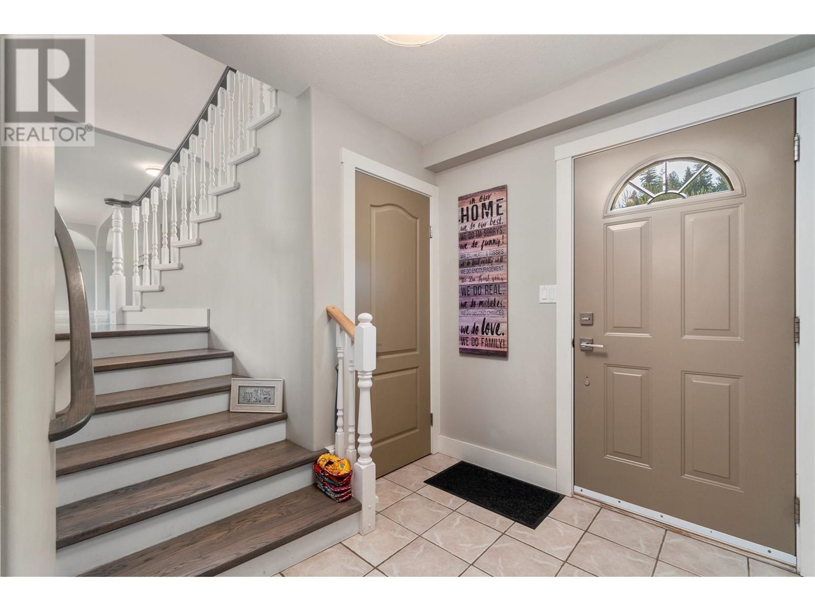  1851 70 Street Southeast, Salmon Arm