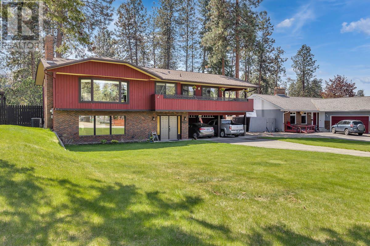 655 Barnaby Road, Kelowna