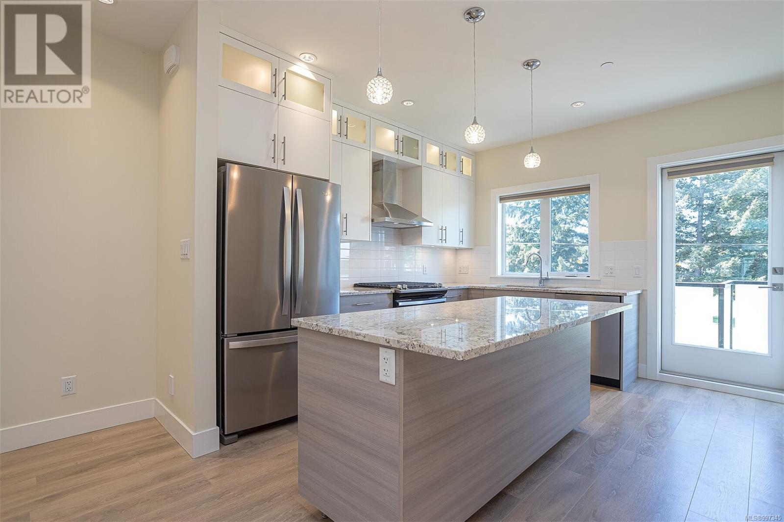 403 2130 Sooke Road, Colwood