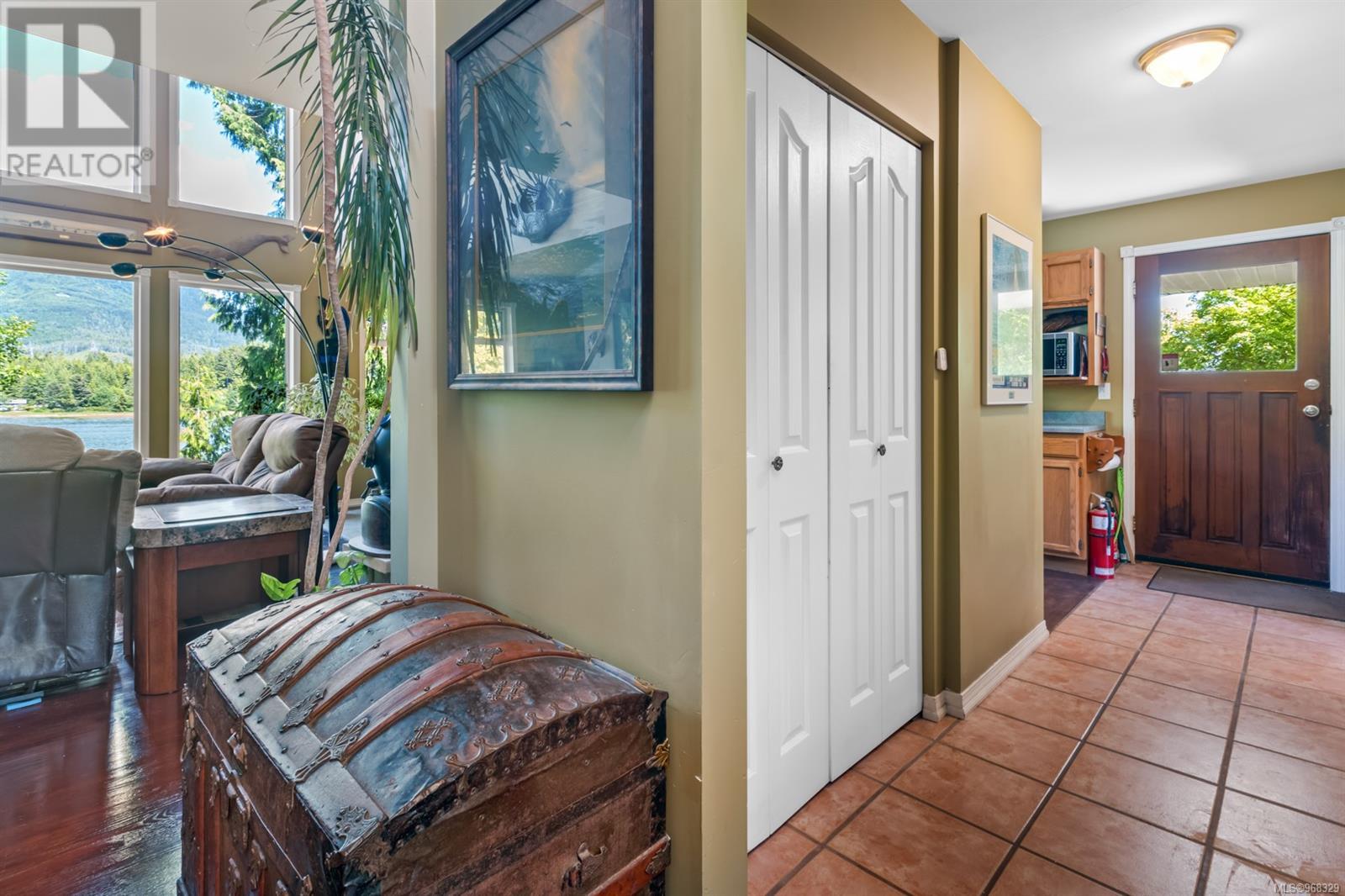 131 Garden St, Ucluelet