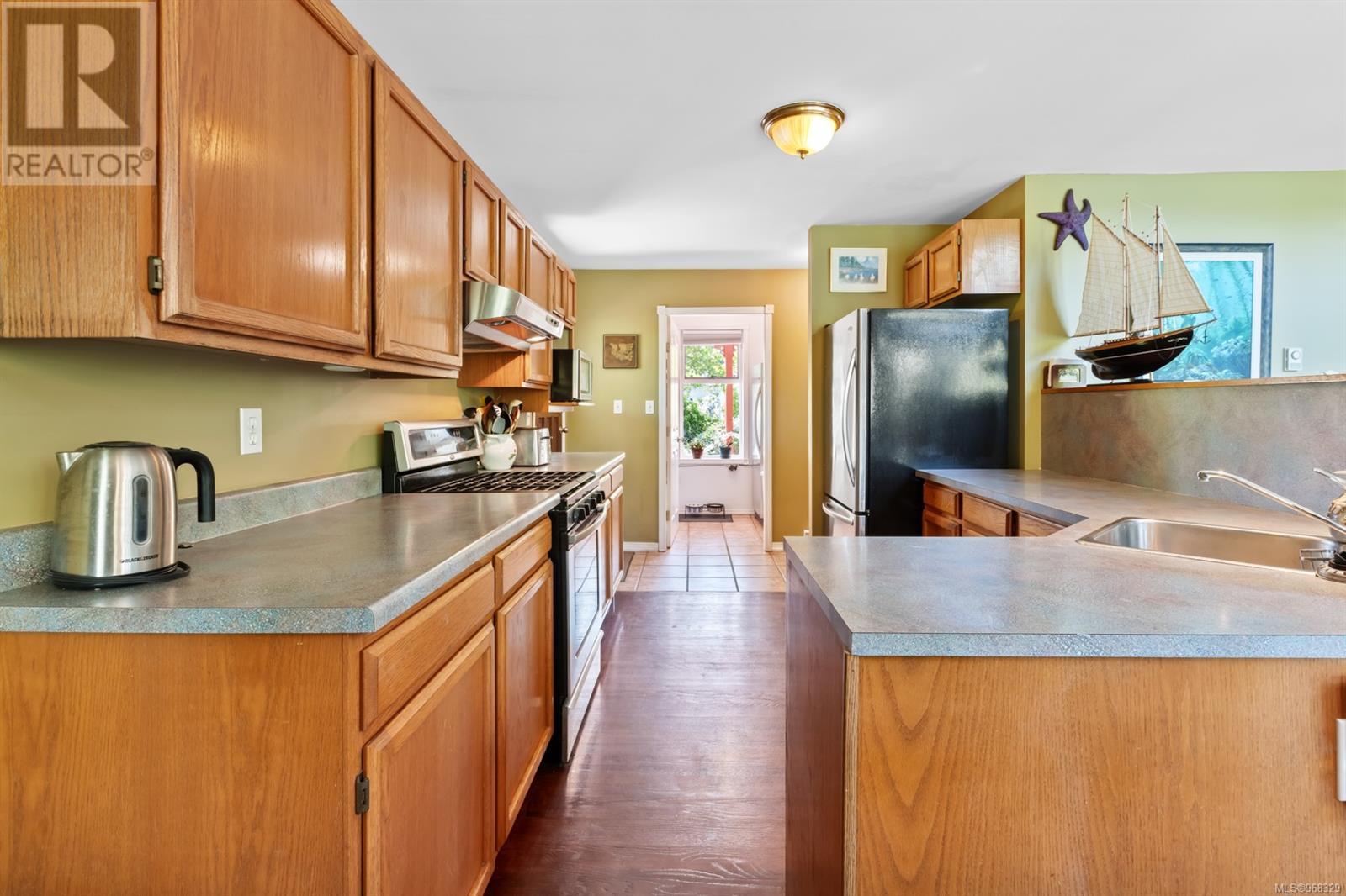 131 Garden St, Ucluelet