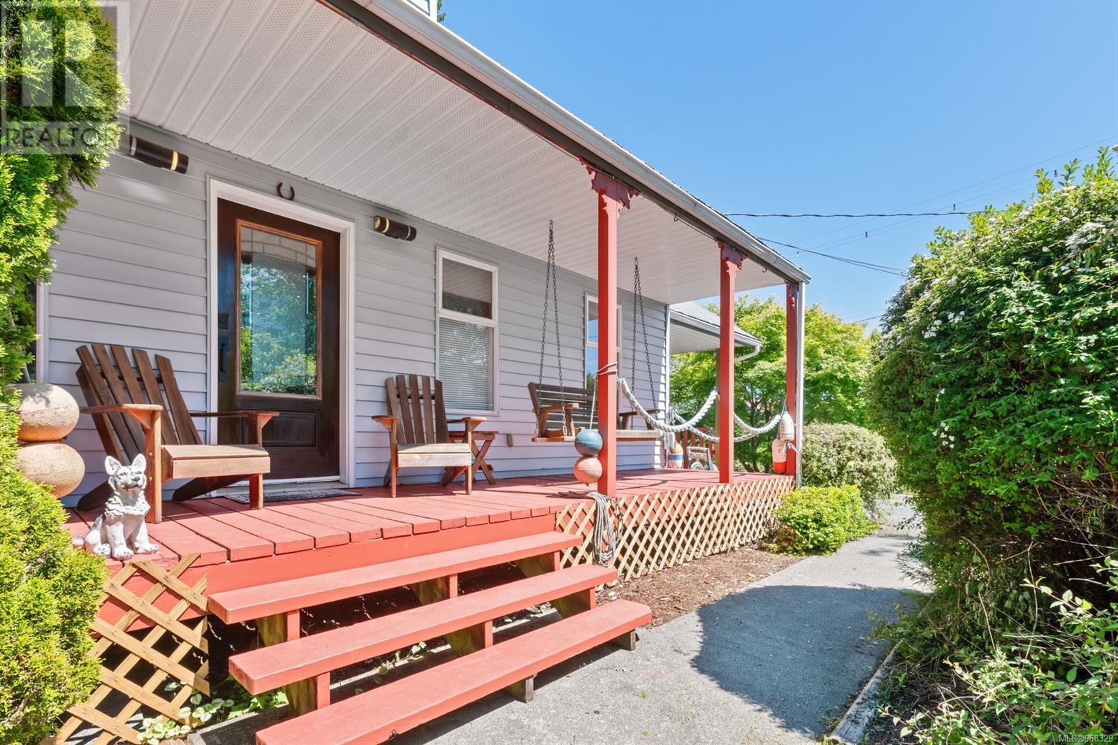 131 Garden St, Ucluelet