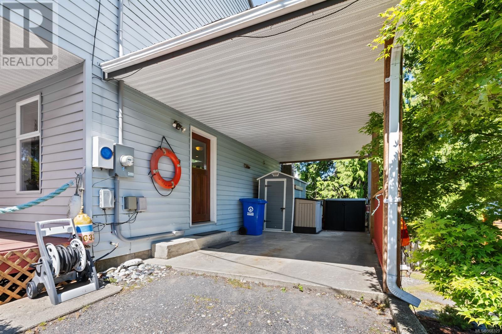 131 Garden St, Ucluelet