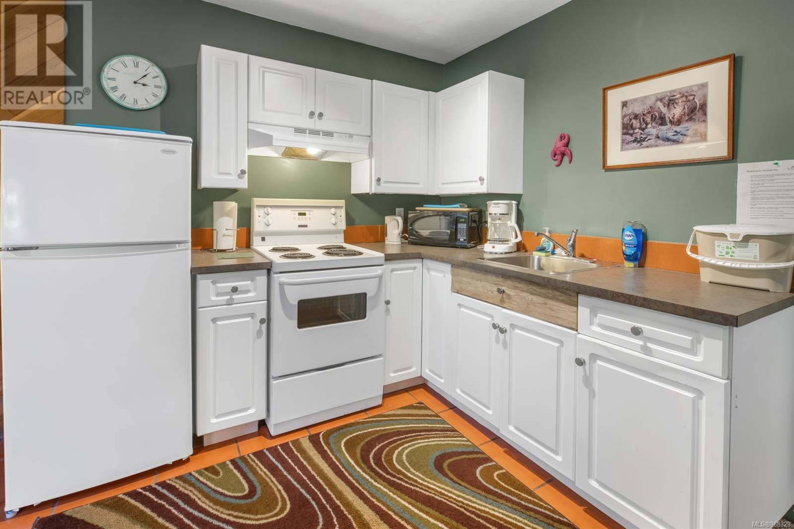 131 Garden St, Ucluelet